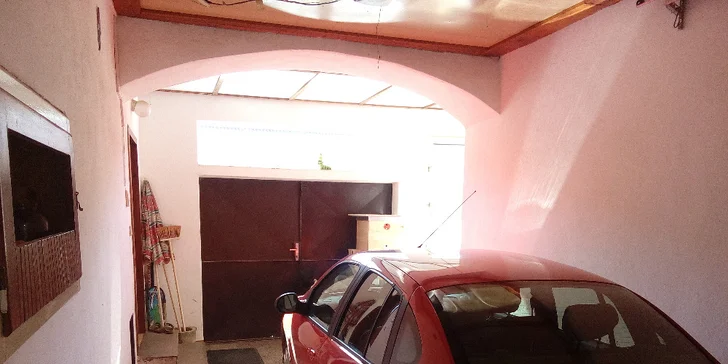 Vyšší komfort cestování: Tónování autoskel kvalitními fóliemi s homologací