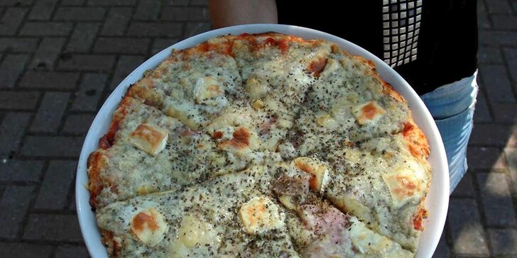 Tohle bude dobrota: 2 čerstvé pizzy dle výběru s možností rozvozu po Bruntále