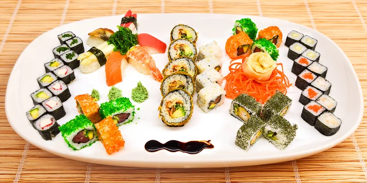 Asijský ostrůvek v centru Brna: sushi sety s 30 nebo 32 rolkami