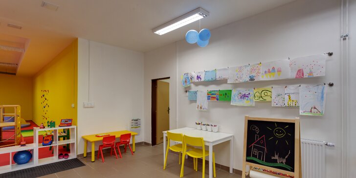 Kavárna s dětskou hernou: vstup pro 2 děti, káva a domácí limonáda