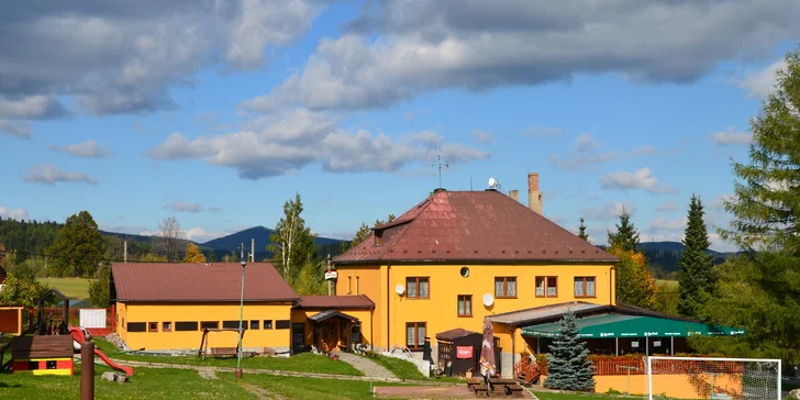 Dámská jízda v Jeseníkách – plná penze, kosmetika, wellness i výklad karet