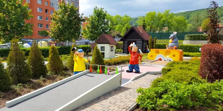 Vyrazte si do pohádky: crazy golf pro rodinu i pro dvojice