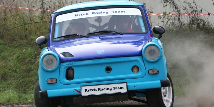 Originální zpestření závodů: 3 okruhy s mistrem rallye ve voze Trabant