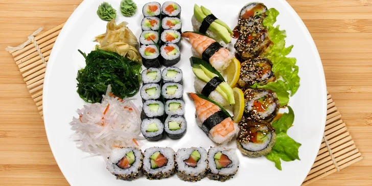 Sushi sety plné japonských pochoutek: 29 nebo 39 kusů a vše, co k nim patří