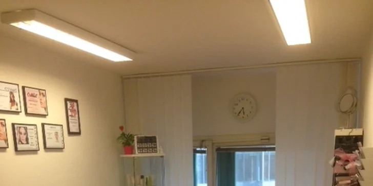 Vizážistické minimum se štětcem zdarma