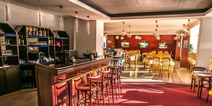 Podzim ve Špindlu: 3* hotel Astra s neomezeným bazénem i polopenzí