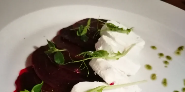 Velikonoční bezlepkové menu o 3 chodech: vegetariánské, kuřecí či jehněčí
