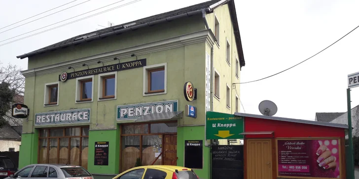 Manikúra včetně lakování barevným gel lakem