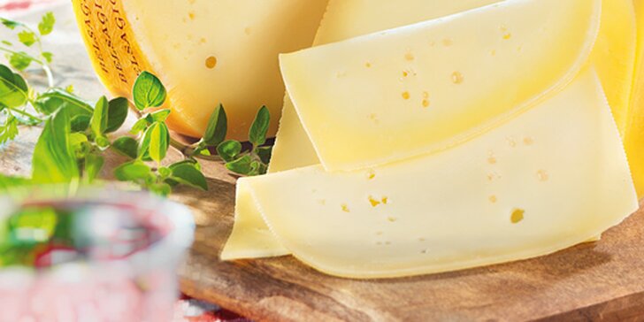 300gramové holandské sýry: jubilejní gouda nebo jemný sýr Belsagio
