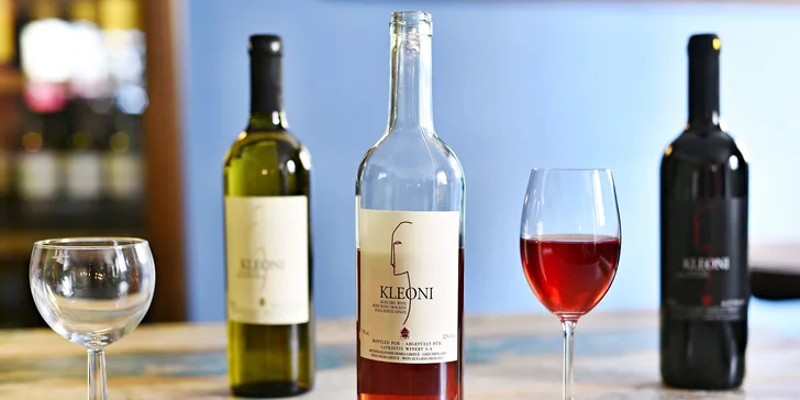 Ochutnejte řeckou kuchyni: velkolepé degustační menu pro dva s lahví vína či bez