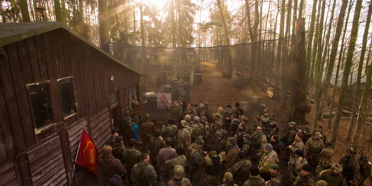 2 hodiny paintballu na vojenské základně Benešov u Prahy