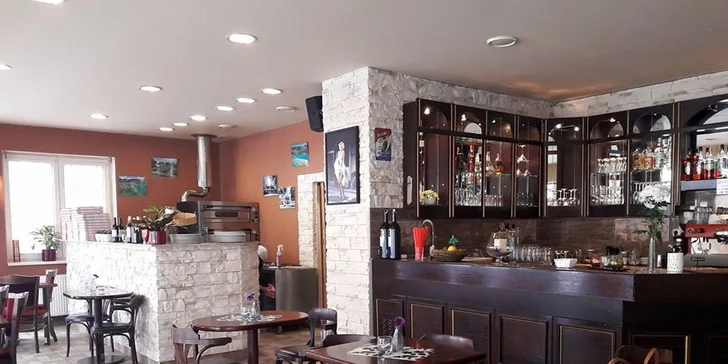 Zajděte do italské restaurace: dvě pizzy dle vašeho výběru z 12 druhů