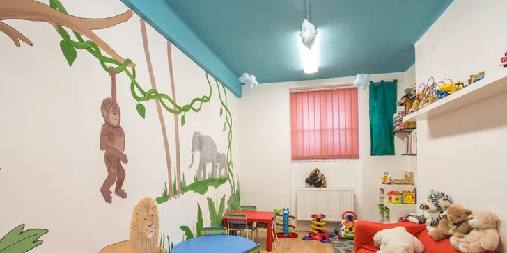 Celý den v dětské herně a kavárně Kids Jungle vč. hrnečku babyccina a limči