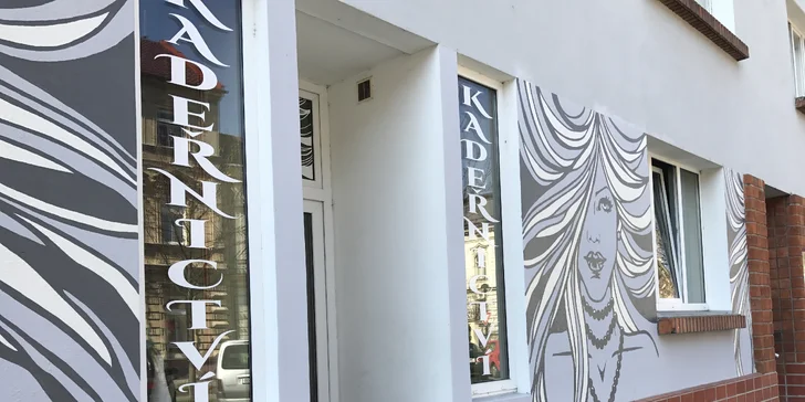 Péče o vlasy: ošetřující regenerační kúra, střih a trendy styling pro všechny délky vlasů