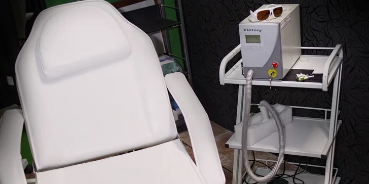 K odstranění tetování se využívá moderní Q-switch laser.