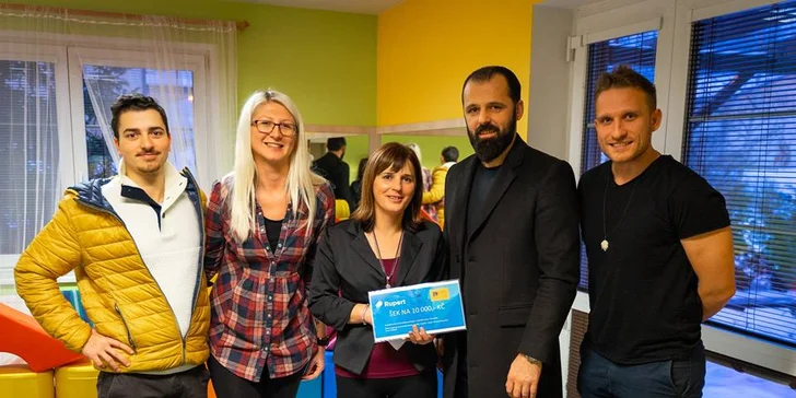 Jedna z prvních úspěšných sbírek. Na rehabilitační obleček Therasuit pro děti projekt pomohl vybrat 10 000 Kč.  