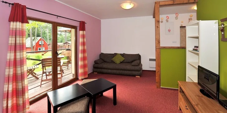 Ubytovanie pre 4 osoby v dvojpodlažnom domčeku so 4 prístelkami (veľkosť obytnej plochy 95 m²)