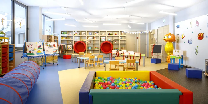 O vaše děti tu bude postaráno - najdete tu herničky, animátory i vzdělávací aktivity v klubech Mini, Midi a Teen.