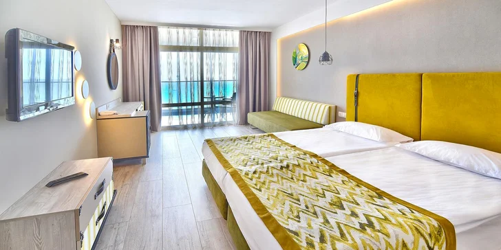 Hotel GRIFID Encanto Beach**** je zhmotněním moderního relaxu na bulharském pobřeží Zlatých písků. 