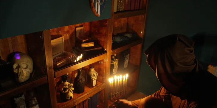 Zatímco v původní hře Golemovy skrýš jste po obrovi pouze pátrali, teď budete mít jeho osud přímo ve svých rukou. 