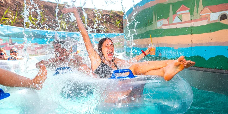 Jízda v Lazy river je vážně jízda. 