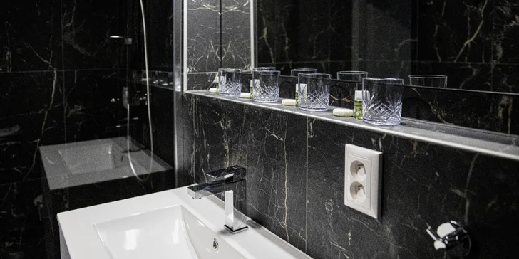 V soukromé koupelně najdete bidet i sprchový kout.