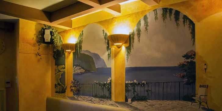 Můžete si užívat soukromou zónu, kde je sauna s colorterapií a solnými panely a pára s vonnými esencemi.