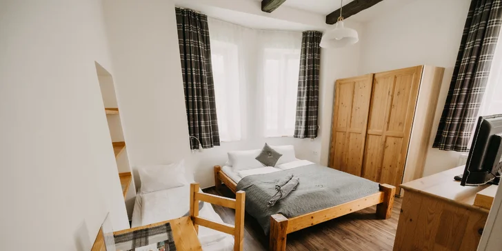 Pro rodinku s malými caparty naprosto ideální útočiště (dvoulůžkový apartmán s možností přistýlky FARA).