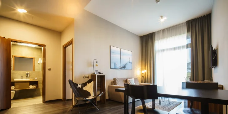 Na výběr máte ubytování v pokojích Comfort nebo prostornějších Junior Suite, které mají navíc kuchyňský kout.