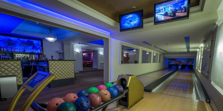 Za příplatek si můžete zahrát třeba bowling. 