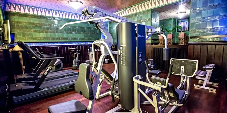 Fitness má otevřeno 24 hodin denně. 