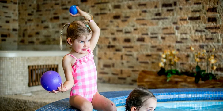 Príďte pokojne aj s celou rodinou, hotel Lesana je baby friendly. So svojimi dvoma deťmi tu dovolenku strávila aj blogerka Mk life. Dievčatká si užili aj wellness