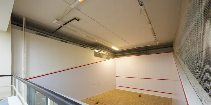 Za poplatok si môžete zahrať squash, bowling alebo stolný tenis