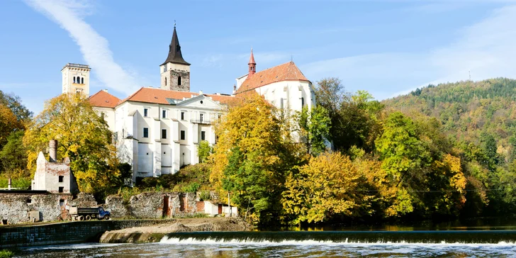 Ani k Sázavskému klášteru to nebudete mít daleko (35 km). 