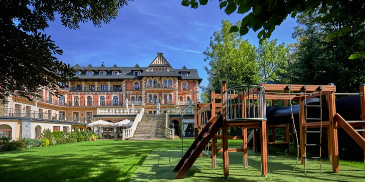 První hosté se tu ubytovali už v roce 1905 – od té doby hotel vystřídal několik majitelů i využití a od roku 2006 slouží jako luxusní 4* hotel.