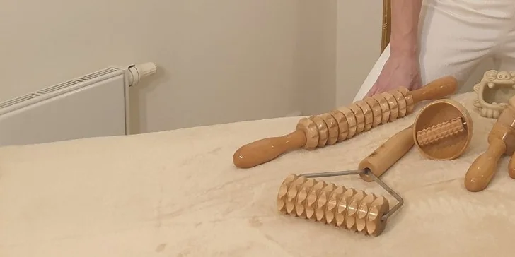 Těmi se na problematické partie vyvíjí rovnoměrný tlak.