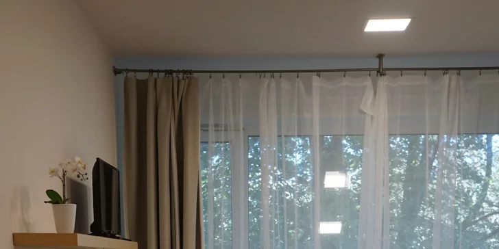 Nechýba ani TV a Wi-Fi pripojenie.