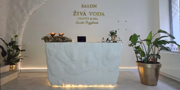 Součástí služby je také přehledný protokol domů a individuálně navržený postup péče pro vaši vlasovou pokožku.