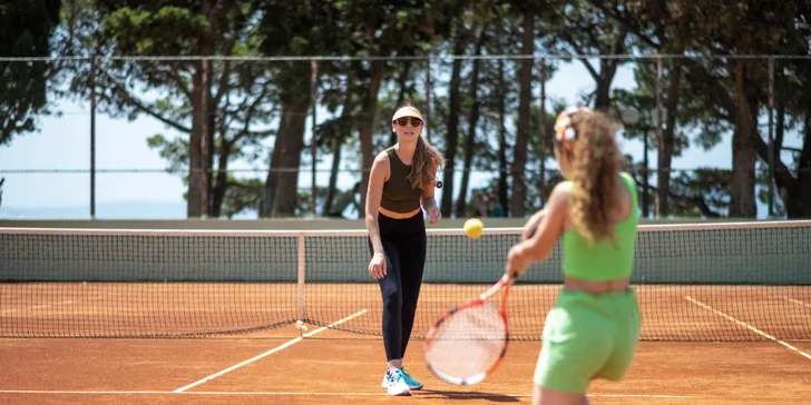 K dispozícii je tiež 1 hod. tenisu, stolného tenisu a pétanque.