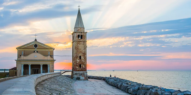 V Caorle vás kromě koupání čekají i krásné památky. 