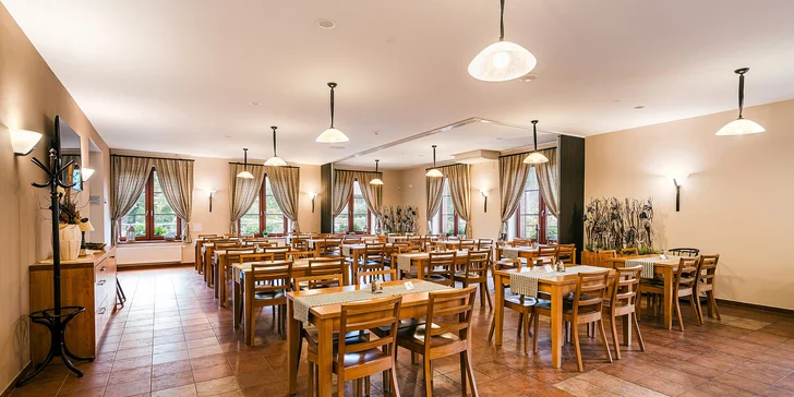 Na snídaně, které jsou v ceně jedné z variant, budete chodit přímo do snídaňové restaurace.