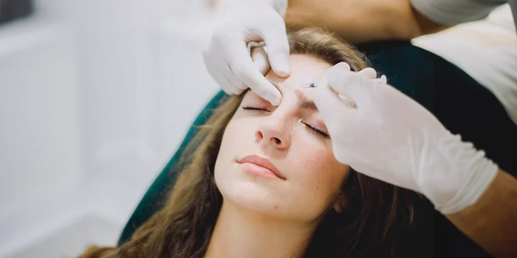 Aplikácia botulotoxínu, na výber 3 lokality aj Baby botox na celú tvár s korekciou