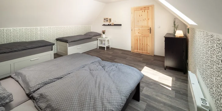 V malebných apartmánech se pohodlně vyspí 2–6 osob. 