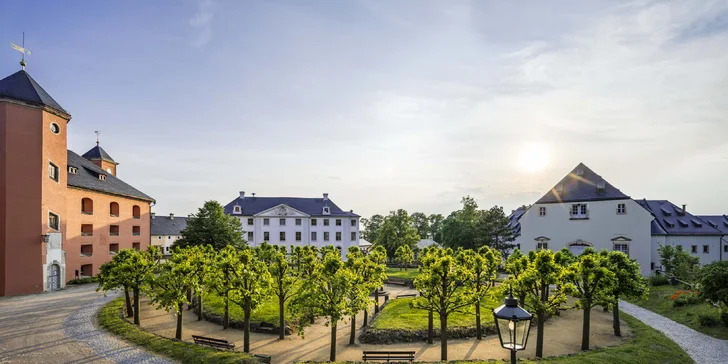 Místo, kde se psala česko-německá historie už od roku 1233. Při prohlídce pevnosti objevíte historii, architekturu i dechberoucí výhledy na okolní přírodu a obce.