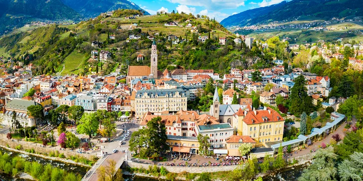 Pětidenní zájezd do Dolomit a jižního Tyrolska: hory i jezera, bus a ubytování s polopenzí