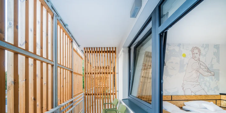Nechybí balkon či terasa.