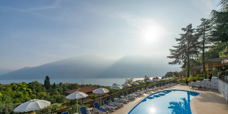 Po výletoch si užijete relax vo vonkajších bazénoch.
