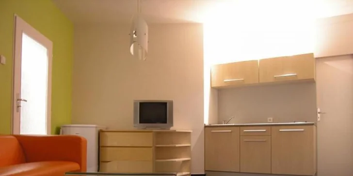 Apartmá Elegance je až pro 6 osob najdete v něm kuchyňku s lednicí.