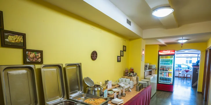 Podávat se bude tříchodové menu. 