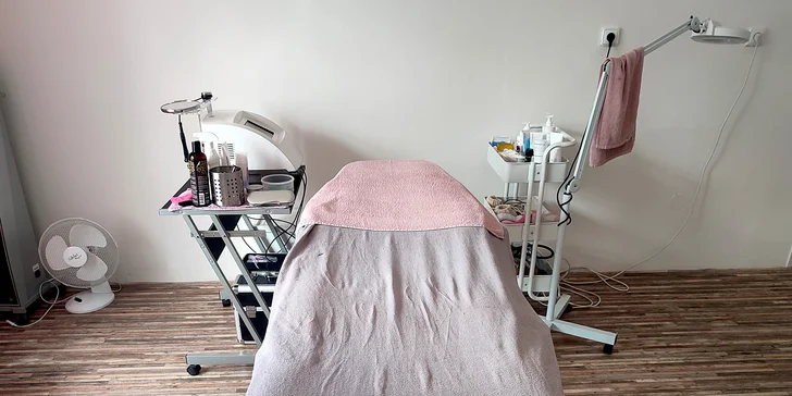 Vaší pleti se dostane ošetření kosmetikou značky Apis, která je zaměřená především na přírodní látky.